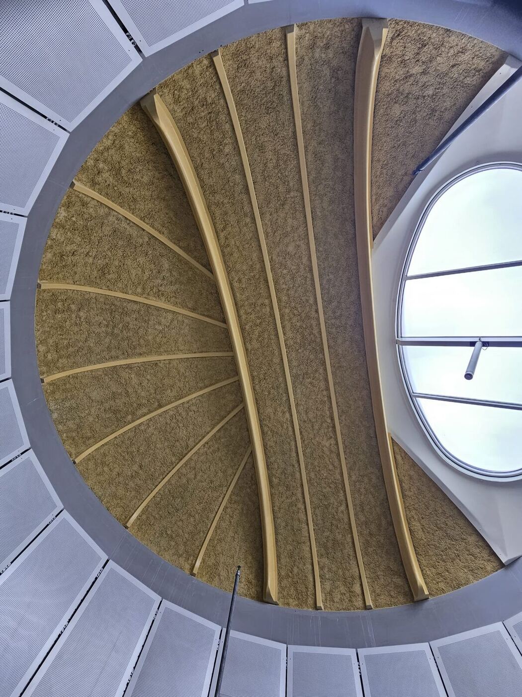 Inside und Outside — Lichtkuppel, Innenseite